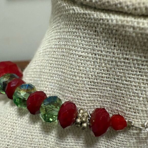 Necklace with Red & Green Faceted AB Crystals with SilverTone Filagree Stations. - Picture 5 of 6